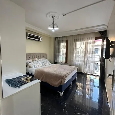 Aparthotel Ozel